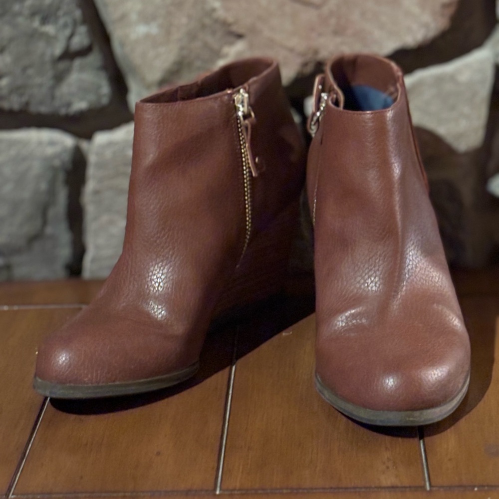 Dr. Scholl's Chestnut Ankle Booties with Zipper